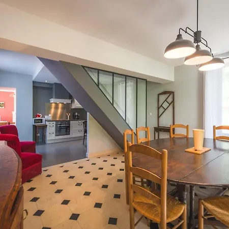 Holiday home Le De La Foret
