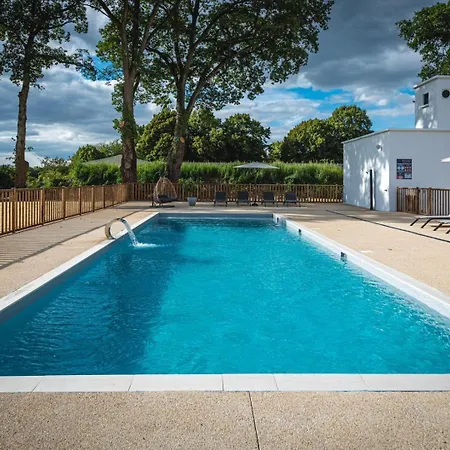 Le De La Foret Holiday home